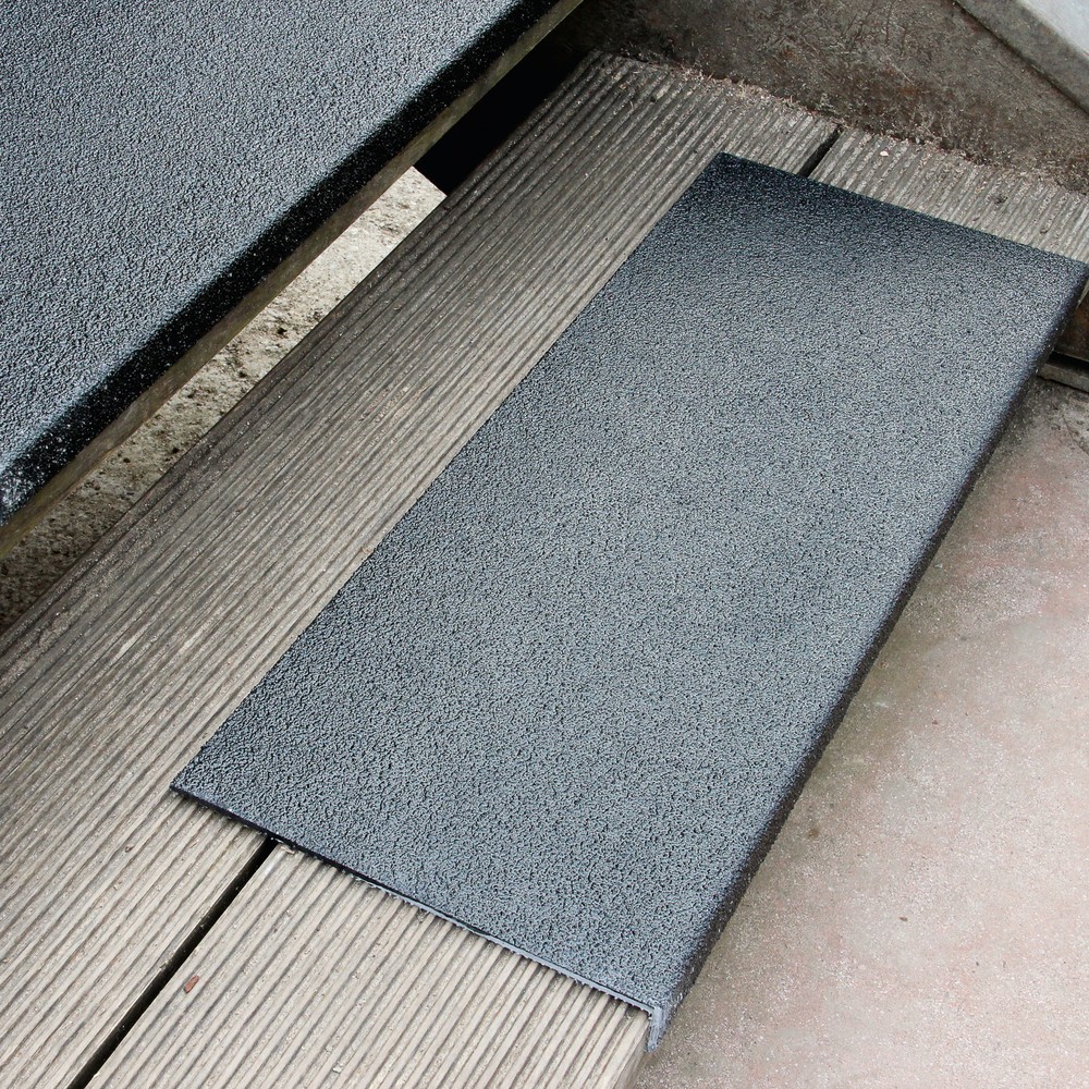Kantenprofil aus GFK Extra Stark, schwarz, Länge 600 mm