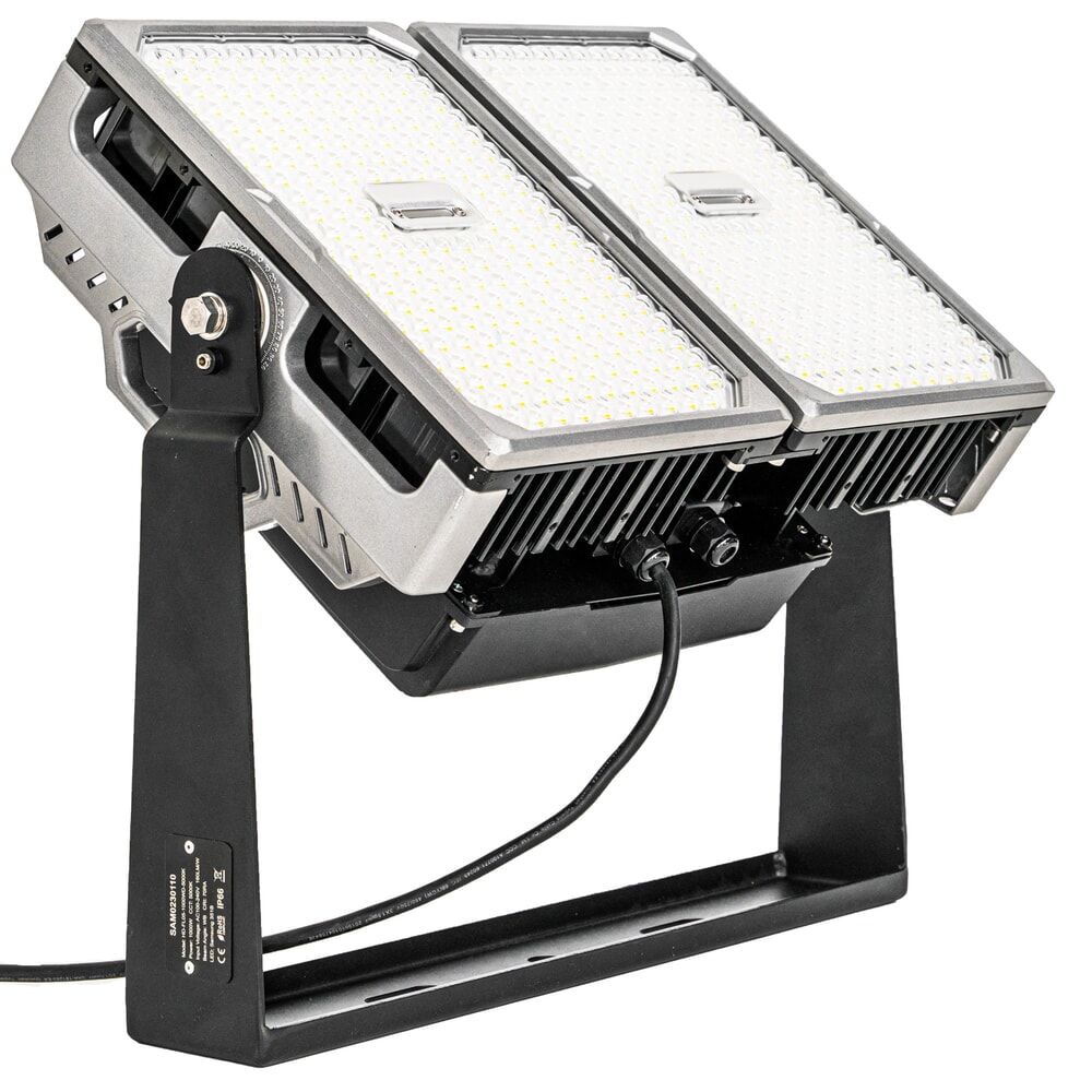 Strahler 1000W 155000lm 6000K IP66 LumiLEDs (Philips) LED Inventronik Netzteil schwarz