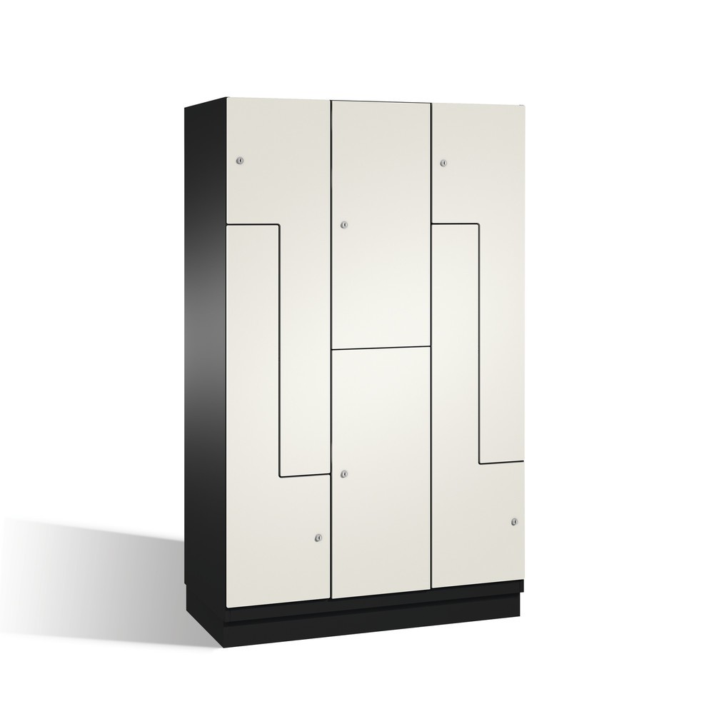 C+P Z-Kombinationsschrank Cambio, 3 Abteile, Abteilbreite 400 mm, HxBxT 1980x1200x525 mm, RAL 7021 Schwarzgrau, Dekor Weiss, Sockel