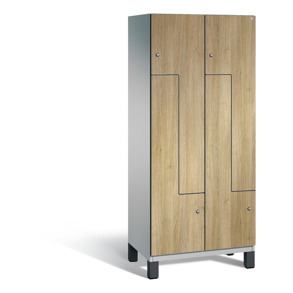 C+P Z-Garderobenschrank Cambio, 2 Abteile, Abteilbreite 400 mm, HxBxT 1980x800x525 mm, RAL 9006 Weissaluminium, Dekor Eiche Sereno, Füsse