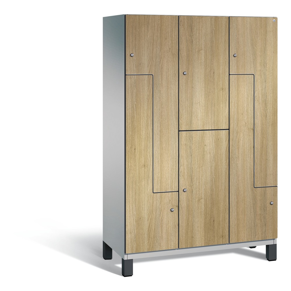 C+P Z-Kombinationsschrank Cambio, 3 Abteile, Abteilbreite 400 mm, HxBxT 1980x1200x525 mm, RAL 9006 Weissaluminium, Dekor Eiche Sereno, Füsse
