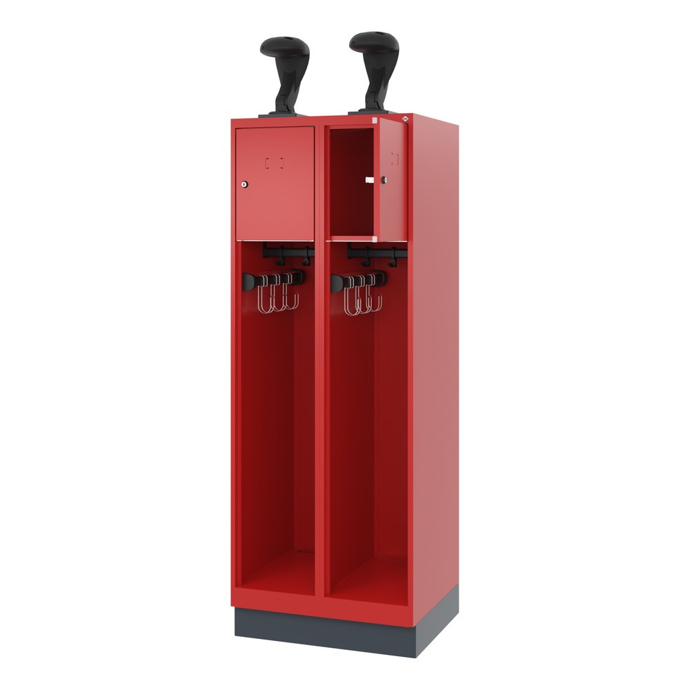 C+P Feuerwehrspind YOUNGSTER, Sockel, 2 Abteile, HxBxT 1.530 x 600 x 500 mm, feuerrot, mit Helmhalter