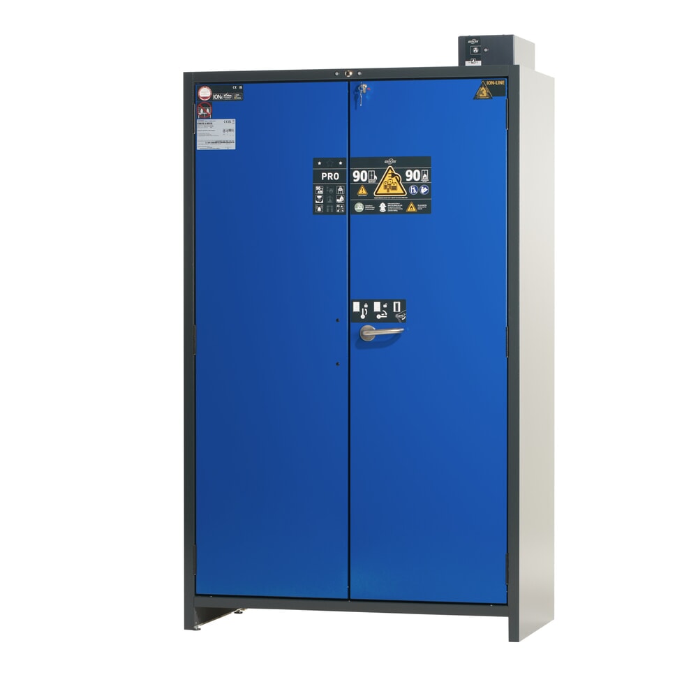 asecos® Akku-Sicherheitsschrank Typ 90 für Lithium-Ionen-Batterien ION-PRO-CHARGE, HxBxT 2.224 x 1.193 x 615 mm, 3x isolierte Fachböden, 3x Steckdosenleiste (EU-Ausführung), 1x Bodenauffangwanne