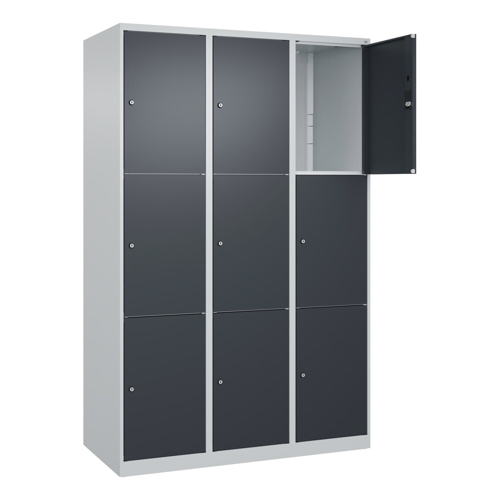 C+P Schliessfachschrank Classic PLUS, 3 Abteile, HxBxT 1.850 x 1.200 x 500 mm, lichtgrau, lichtgrau, 9 Fächer, Zylinderschloss