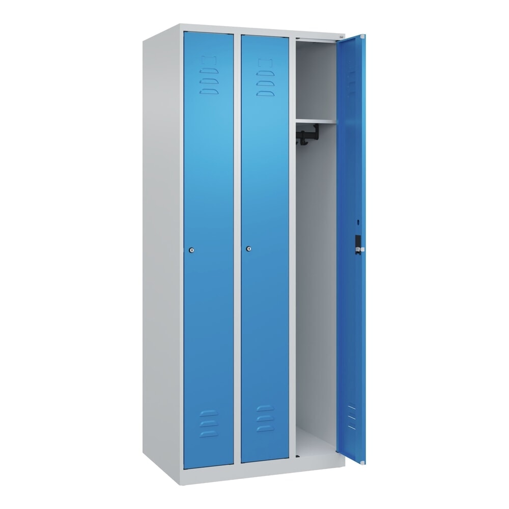 C+P Spind Classic PLUS, 3 Abteile, HxBxT 1.850 x 750 x 500 mm, lichtgrau, lichtblau, Zylinderschloss, ohne Mitteltrennwand