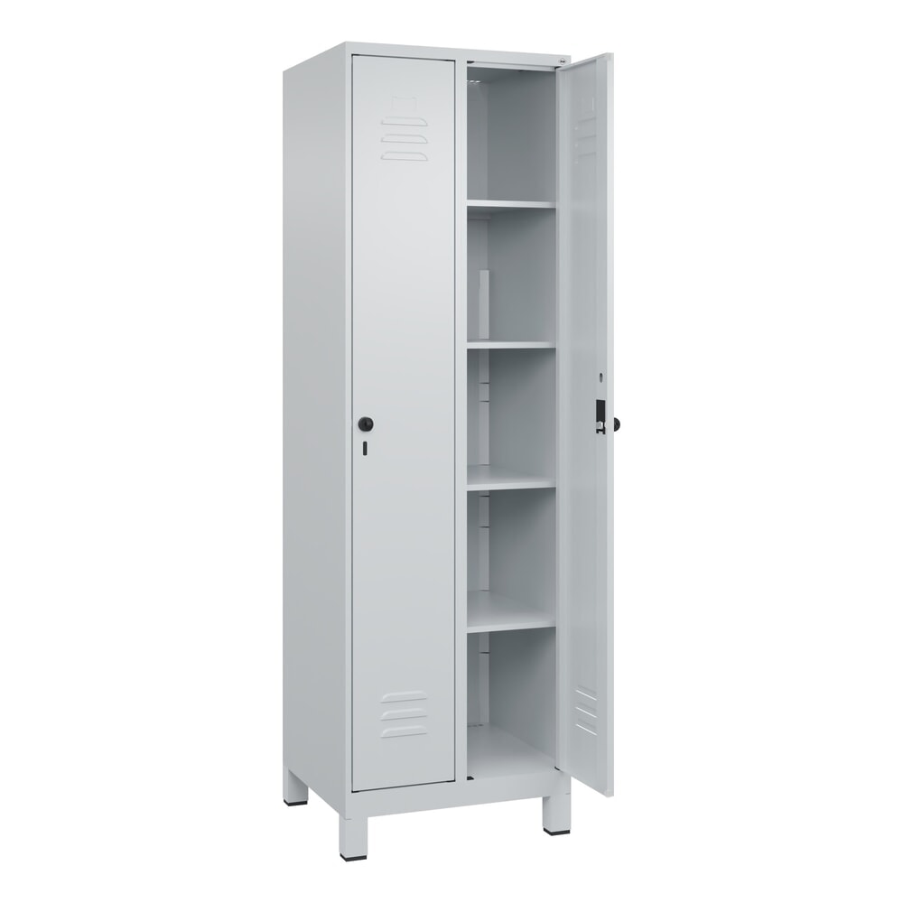 C+P Wäsche-Spind Classic PLUS, Füße, 2 Abteile, HxBxT 1.950 x 600 x 500 mm, lichtgrau, lichtgrau, für Vorhängeschloss, ohne Mitteltrennwand