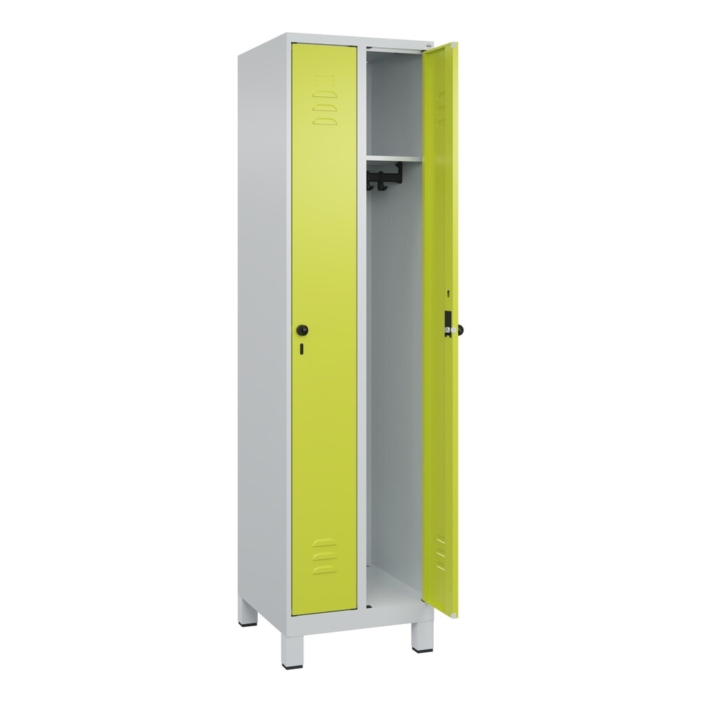 C+P Spind Classic PLUS, Füsse, 2 Abteile, HxBxT 1.950 x 500 x 500 mm, lichtgrau, clowngrün, für Vorhängeschloss, ohne Mitteltrennwand