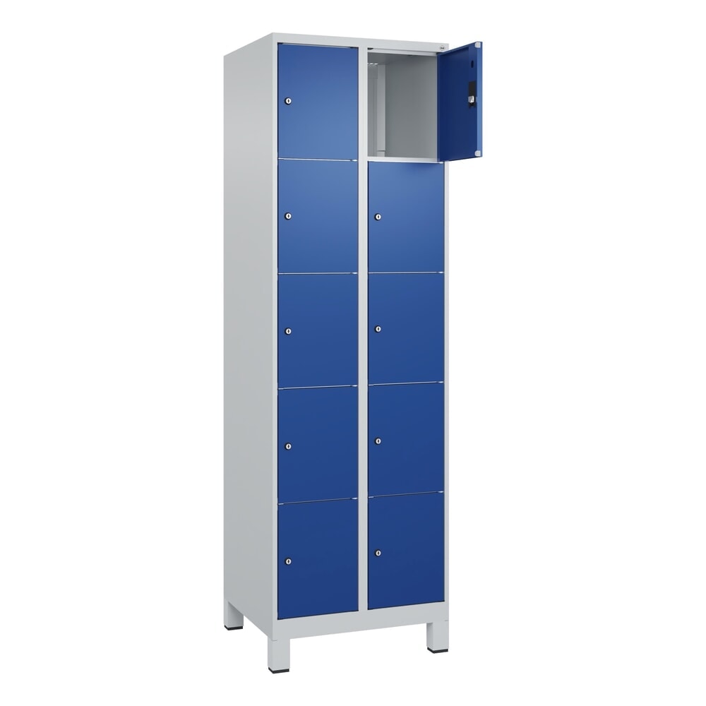 C+P Schliessfachschrank Classic PLUS, Füsse, 2 Abteile, HxBxT 1.950 x 600 x 500 mm, lichtgrau, enzianblau, 10 Fächer, Zylinderschloss