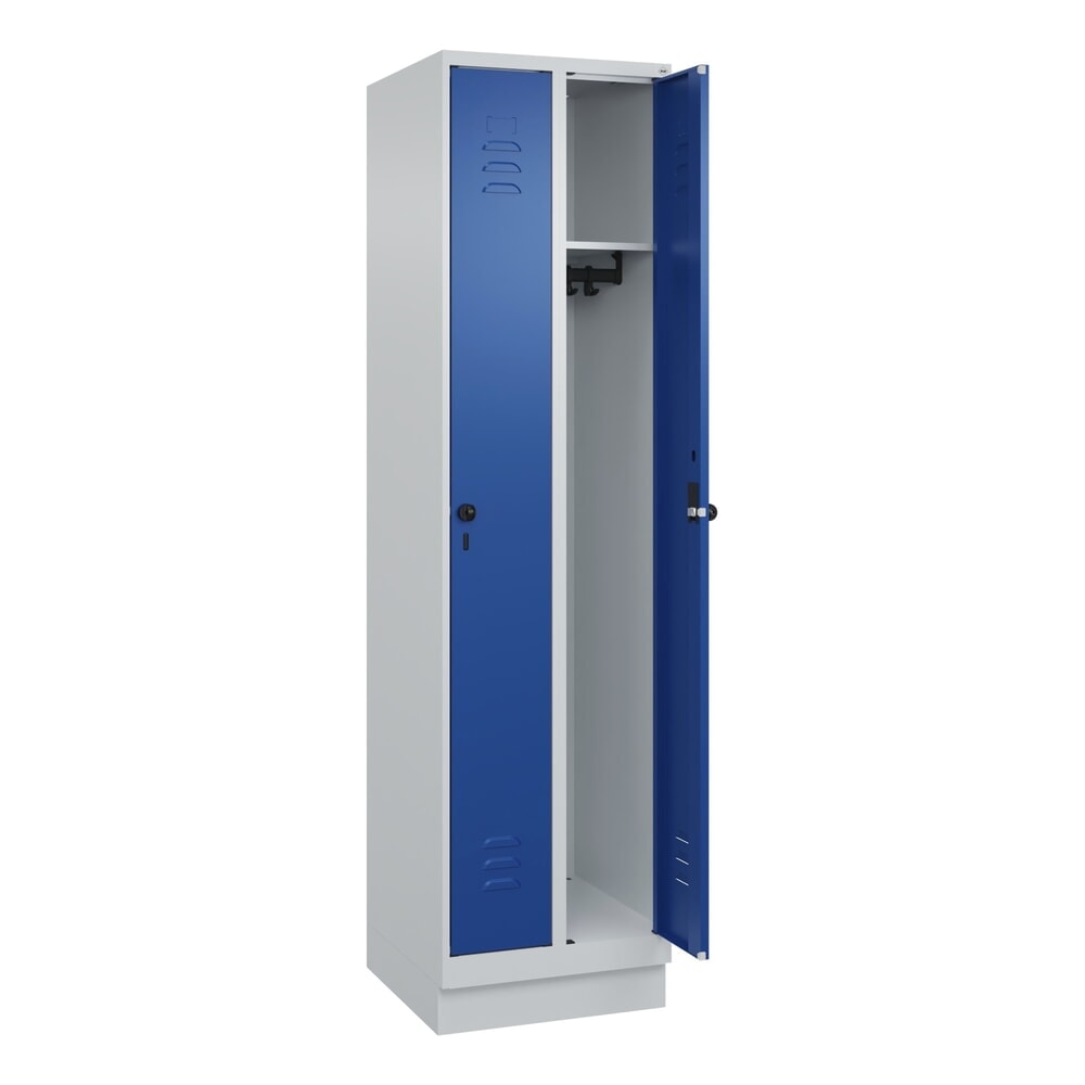 C+P Spind Classic PLUS, Sockel, 2 Abteile, HxBxT 1.950 x 500 x 500 mm, lichtgrau, enzianblau, für Vorhängeschloss, ohne Mitteltrennwand