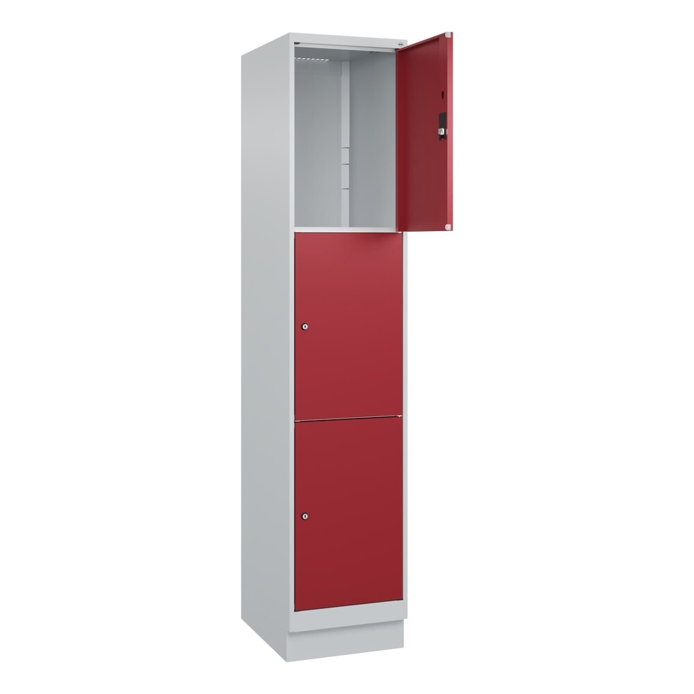 C+P Schliessfachschrank Classic PLUS, Sockel, 1 Abteil, HxBxT 1.950 x 400 x 500 mm, lichtgrau, rubinrot, 3 Fächer, Zylinderschloss