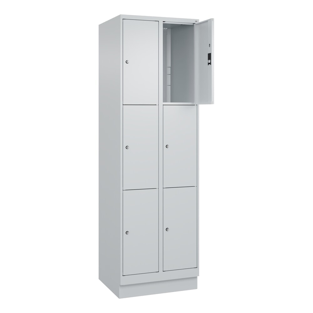 C+P Schliessfachschrank Classic PLUS, Sockel, 2 Abteile, HxBxT 1.950 x 600 x 500 mm, lichtgrau, lichtgrau, 6 Fächer, Zylinderschloss