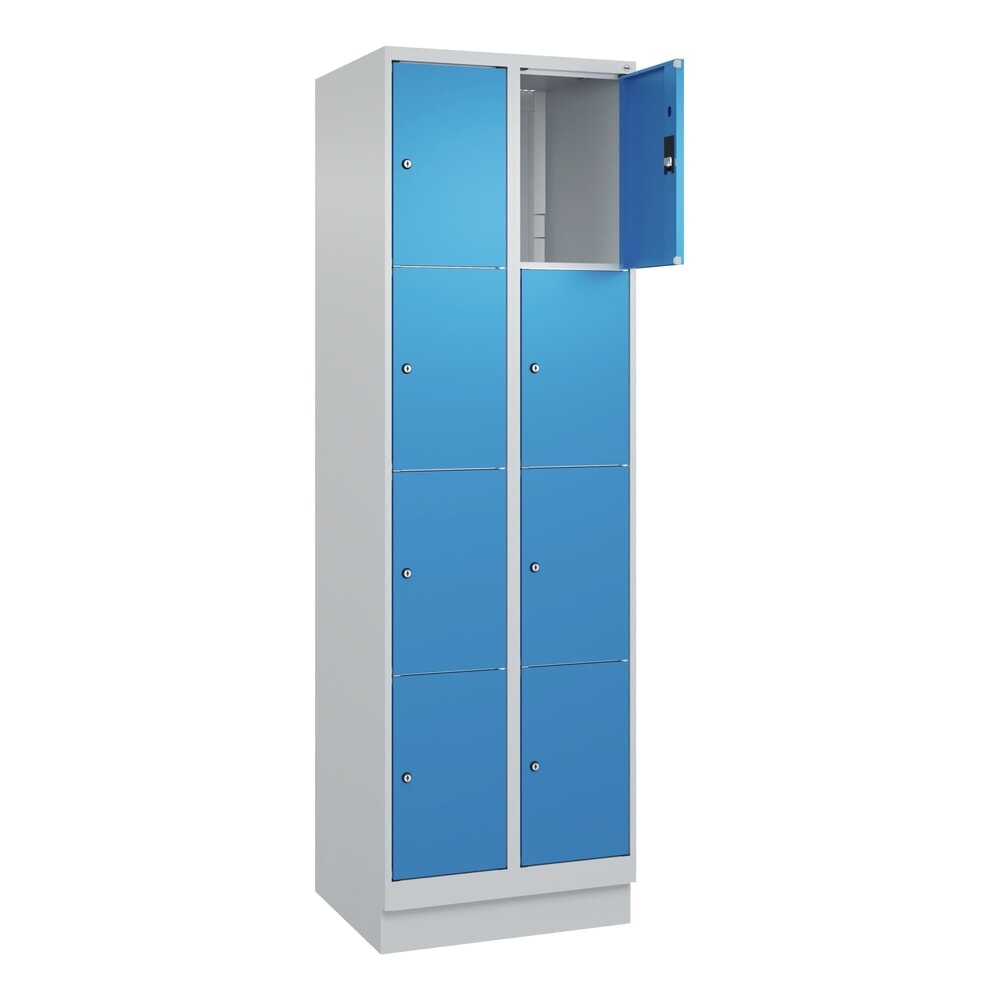C+P Schliessfachschrank Classic PLUS, Sockel, 2 Abteile, HxBxT 1.950 x 600 x 500 mm, lichtgrau, lichtblau, 8 Fächer, Zylinderschloss