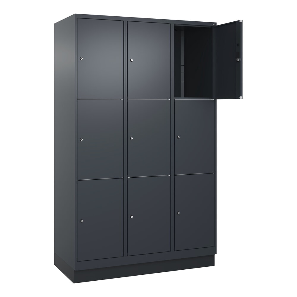 C+P Schliessfachschrank Classic PLUS, Sockel, 3 Abteile, HxBxT 1.950 x 1.200 x 500 mm, anthrazitgrau, anthrazitgrau, 9 Fächer, Zylinderschloss