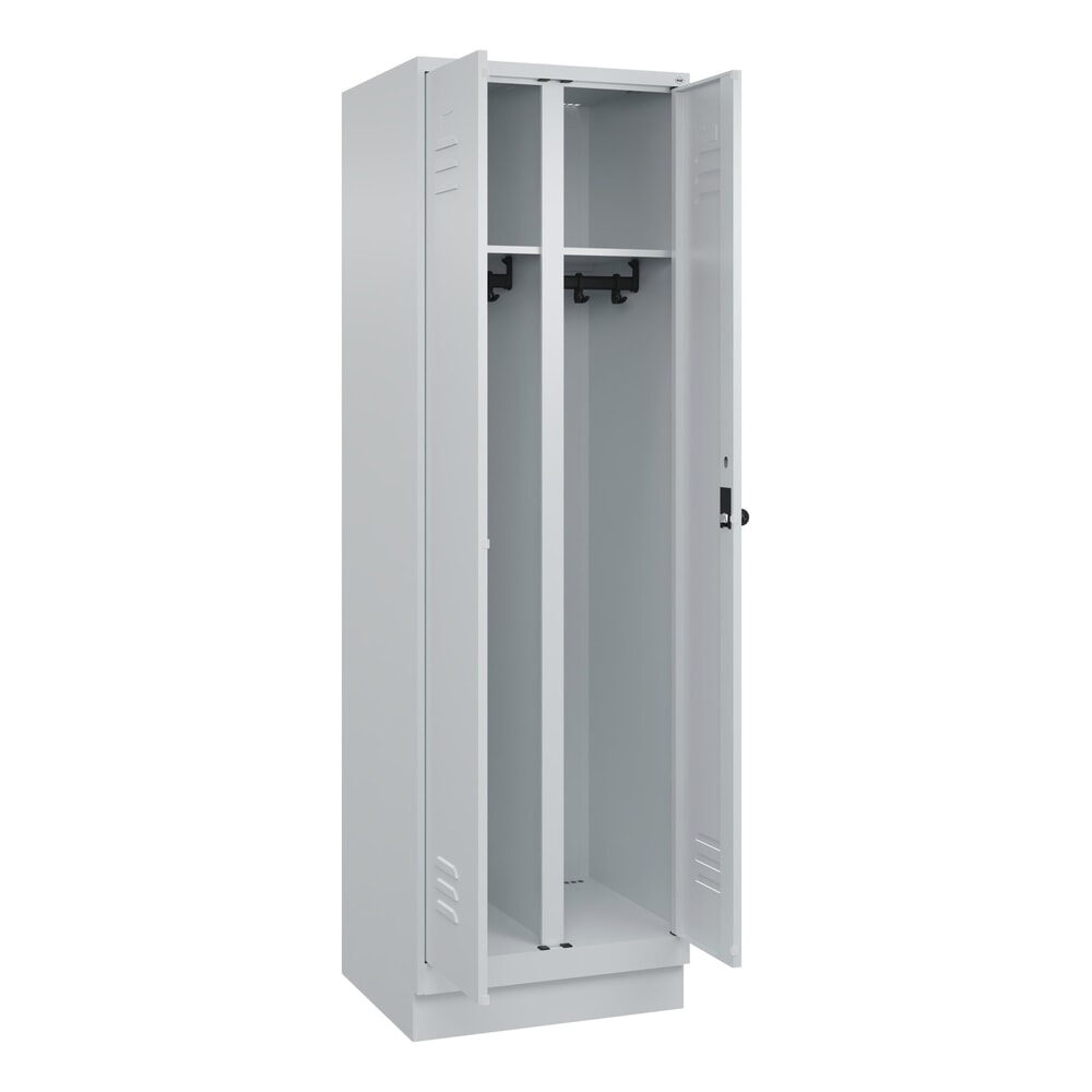 C+P Schwarz-Weiss-Spind Classic PLUS, Sockel, 2 Abteile, HxBxT 1.950 x 600 x 500 mm, lichtgrau, lichtgrau, für Vorhängeschloss