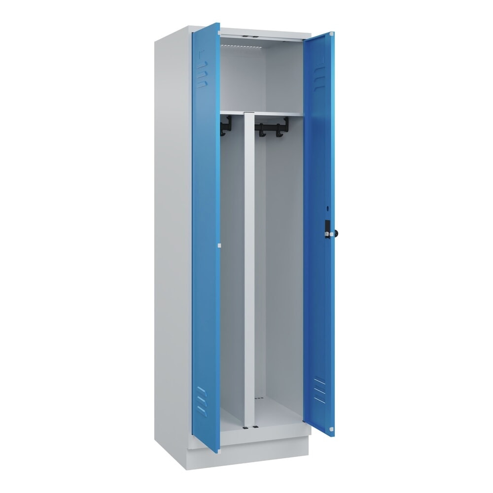 C+P PSA Doppel-Spind Classic PLUS, Sockel, 2 Abteile, HxBxT 1.950 x 600 x 500 mm, lichtgrau, lichtblau, für Vorhängeschloss