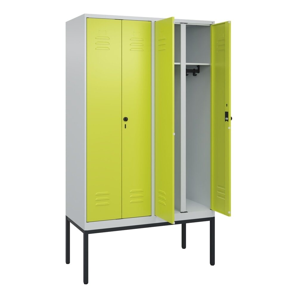 C+P Schwarz-Weiss-Spind Classic PLUS, Gestell, 4 Abteile, HxBxT 2.120 x 1.200 x 500 mm, lichtgrau, lichtgrau, für Vorhängeschloss
