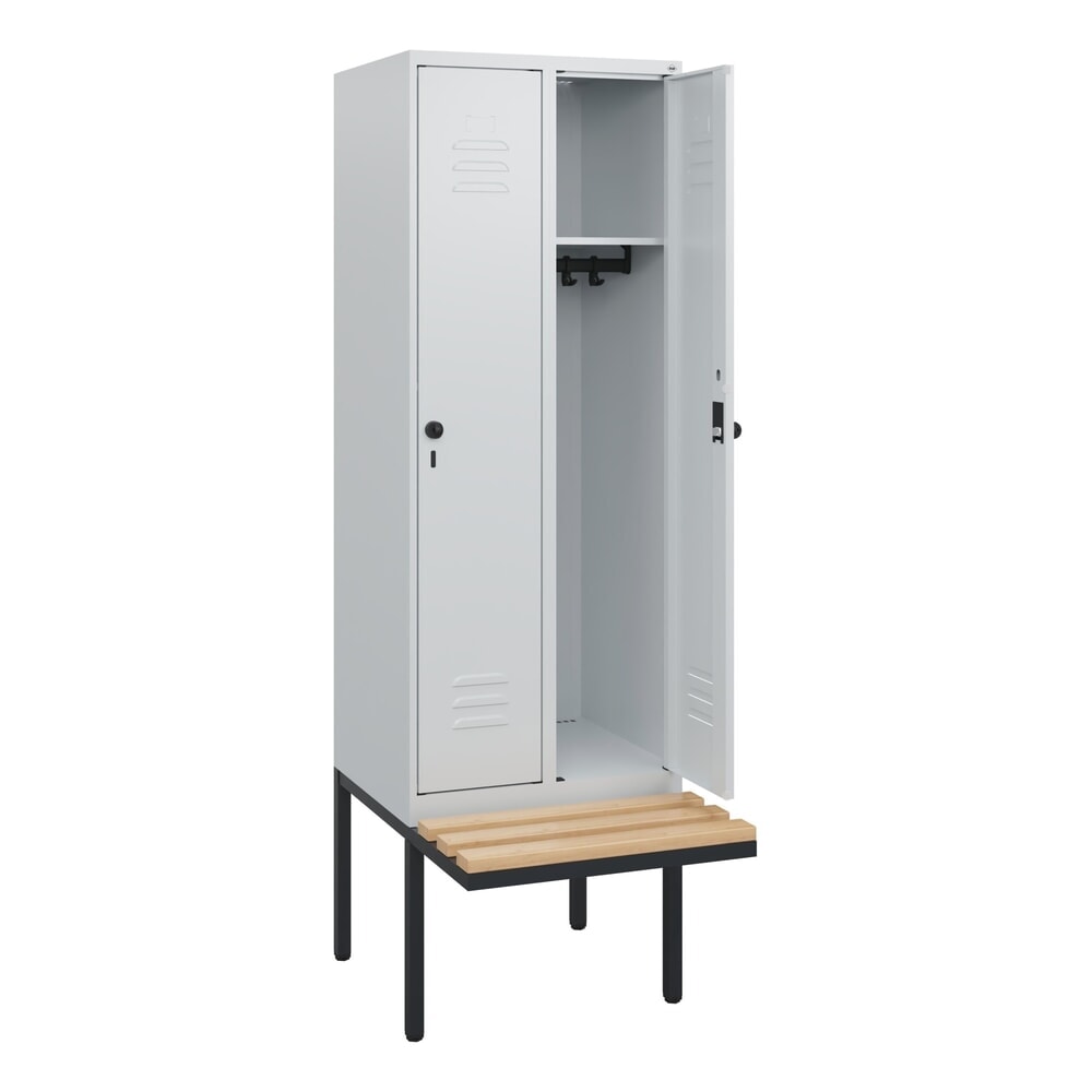C+P Spind Classic PLUS, 2 Abteile, HxBxT 1.950 x 600 x 815 mm, für Vorhängeschloss, auskragende Bank aus Buche, lichtgrau, lichtgrau