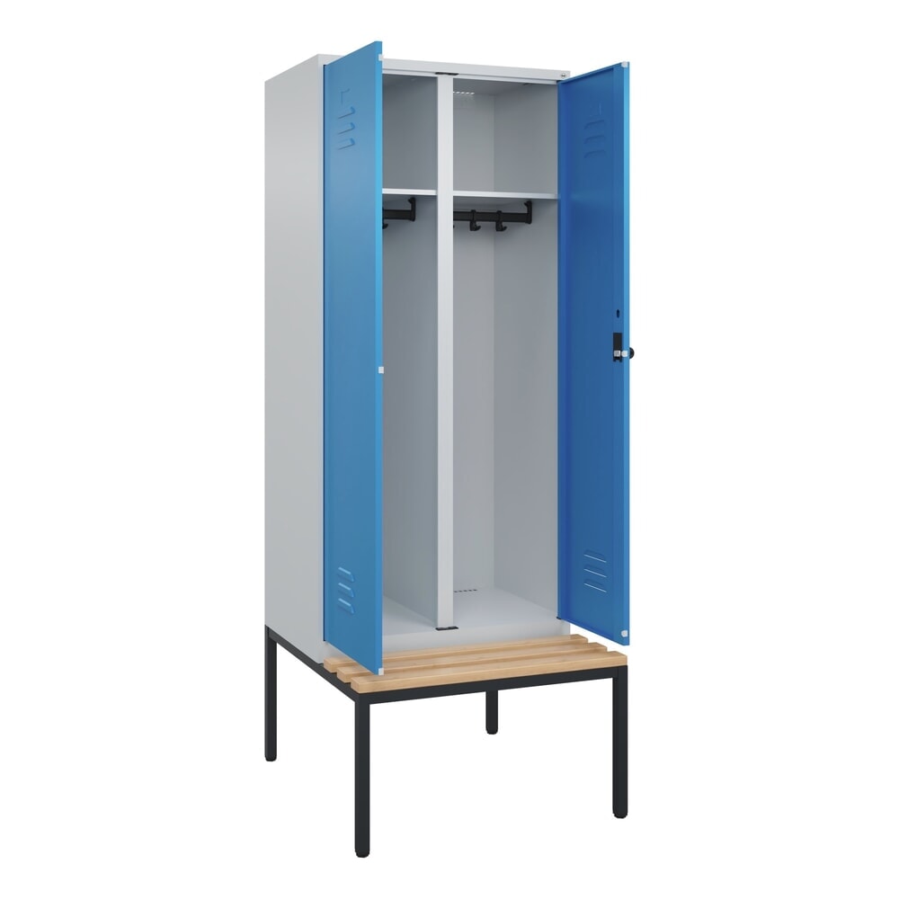 C+P Schwarz-Weiss-Spind Classic PLUS, 2 Abteile, HxBxT 2.120 x 800 x 815 mm, für Vorhängeschloss, untergebaute Bank aus Buche, lichtgrau, lichtblau