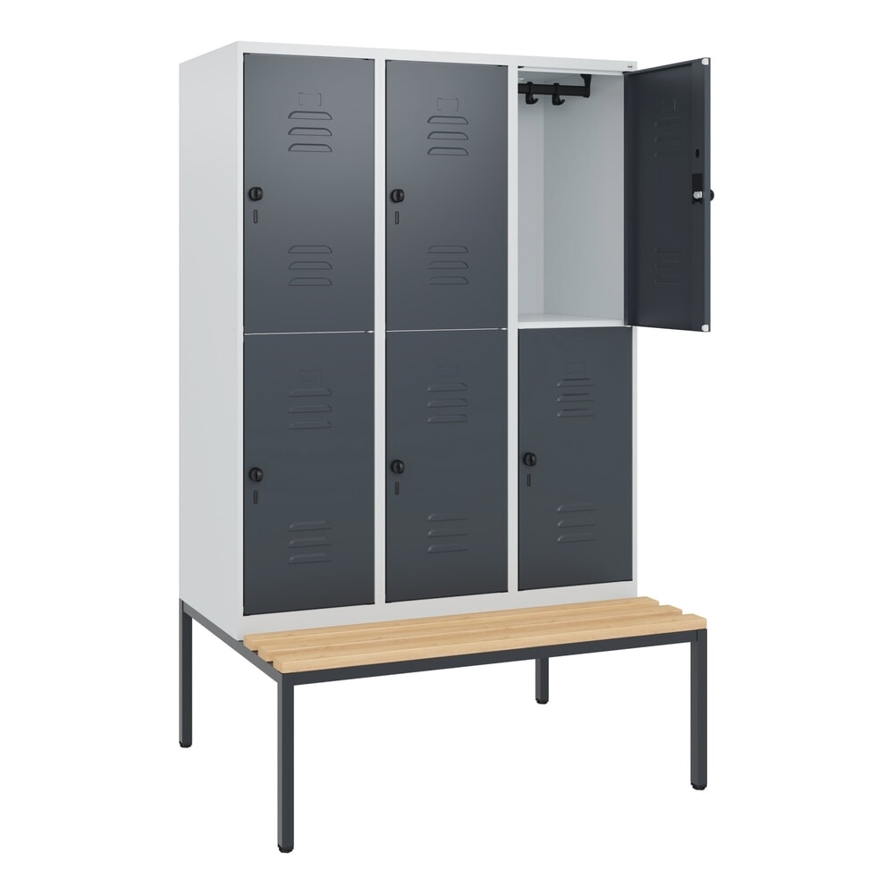 C+P Doppelstock-Spind Classic PLUS, 3 Abteile, HxBxT 1.950 x 1.200 x 815 mm, für Vorhängeschloss, untergebaute Bank aus Buche, lichtgrau, anthrazitgrau