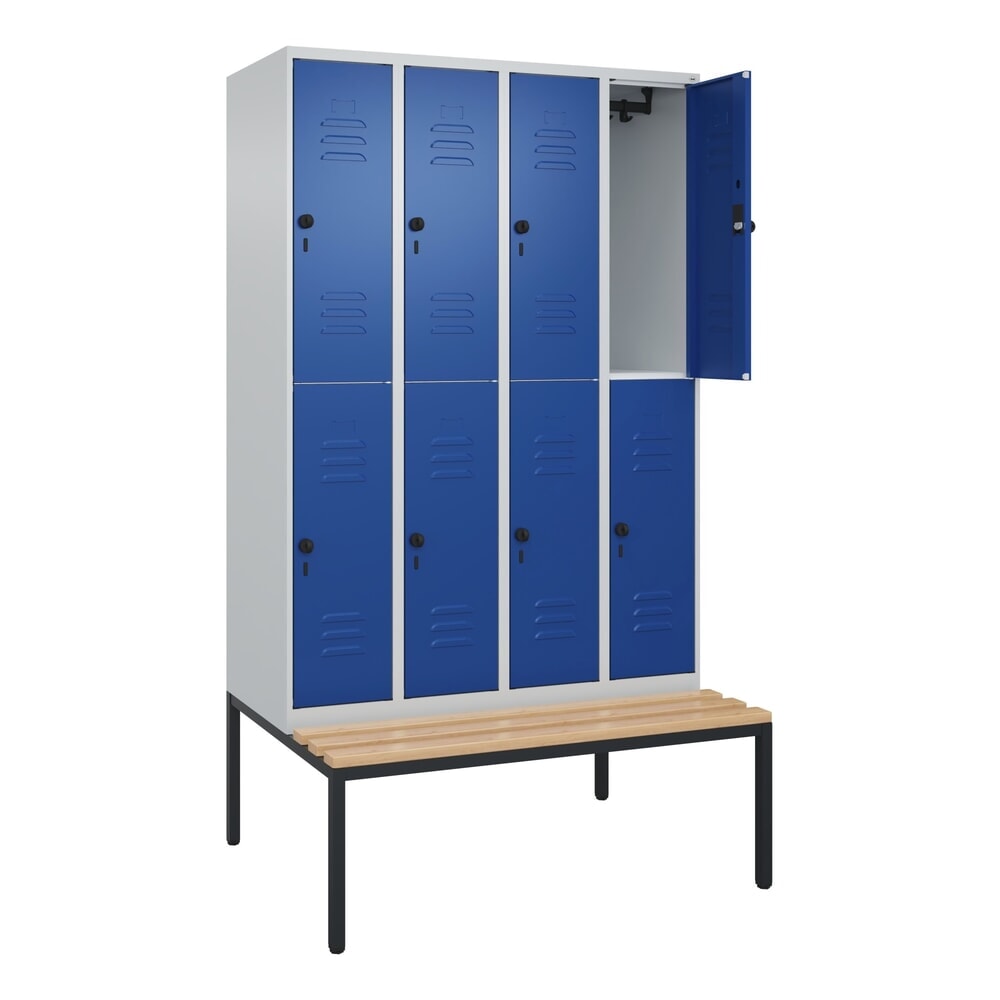 C+P Doppelstock-Spind Classic PLUS, 4 Abteile, HxBxT 2.120 x 1.200 x 815 mm, für Vorhängeschloss, untergebaute Bank aus Buche, lichtgrau, enzianblau
