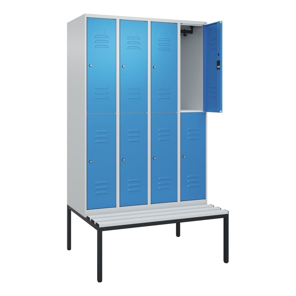 C+P Doppelstock-Spind Classic PLUS, 4 Abteile, HxBxT 2.120 x 1.200 x 815 mm, Zylinderschloss, untergebaute Bank aus Kunststoff, lichtgrau, lichtblau
