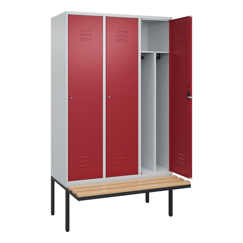C+P Spind Classic PLUS, 3 Abteile, Trennwand, HxBxT 2.120 x 1.200 x 815 mm, Zylinderschloss, auskragende Bank aus Buche, lichtgrau, rubinrot