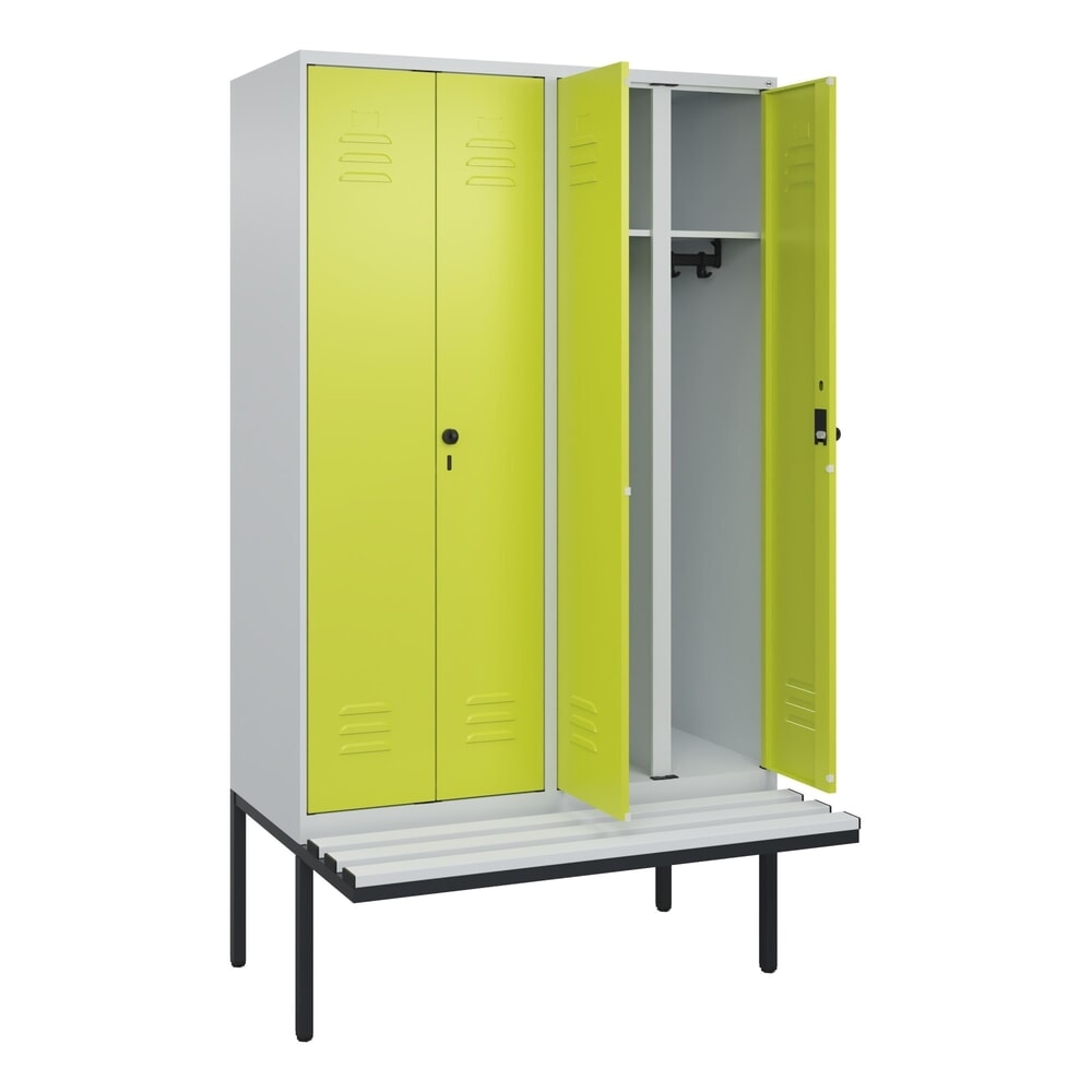 C+P Schwarz-Weiss-Spind Classic PLUS, 4 Abteile, HxBxT 2.120 x 1.200 x 815 mm, für Vorhängeschloss, auskragende Bank aus Kunststoff, lichtgrau, clowngrün