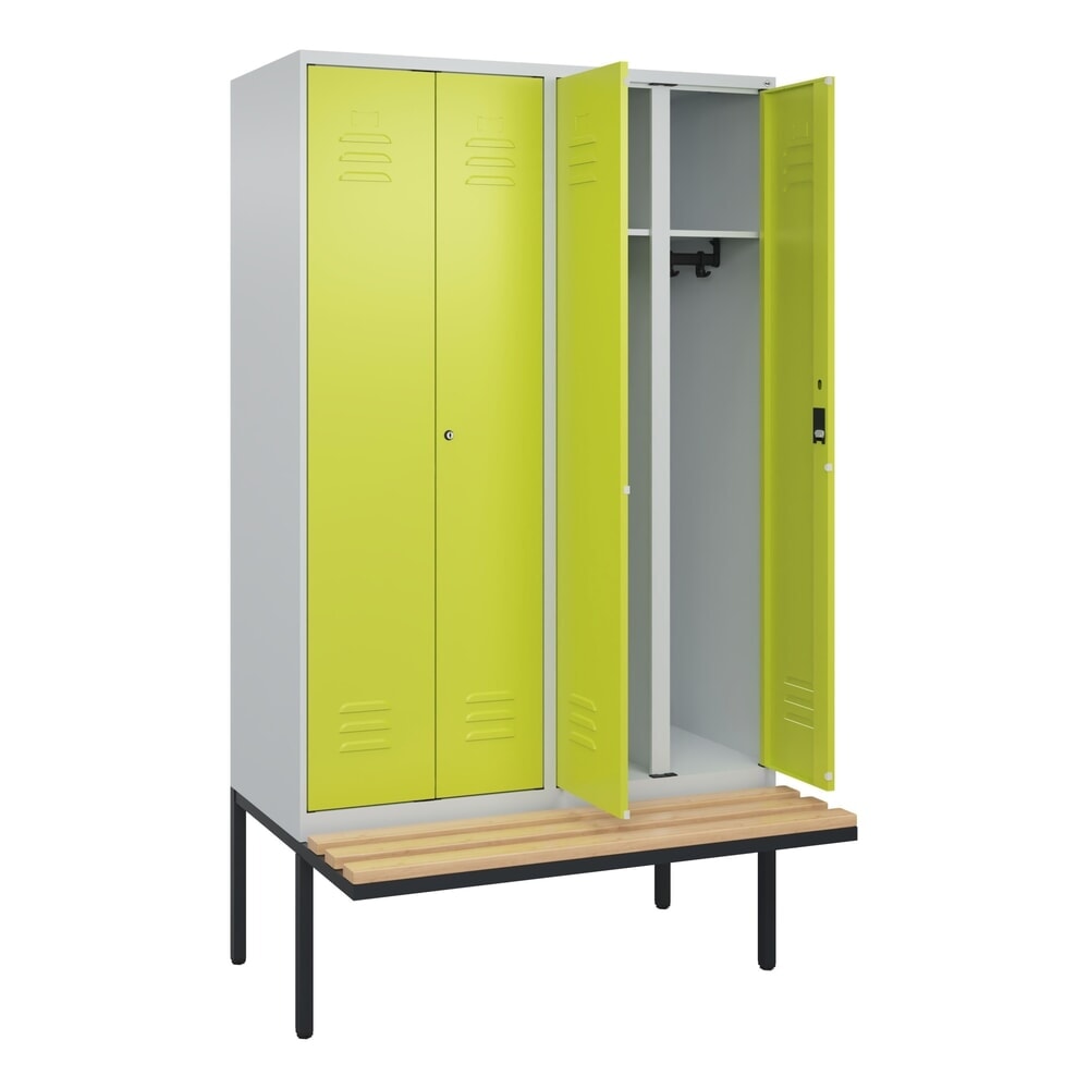 C+P Schwarz-Weiss-Spind Classic PLUS, 4 Abteile, HxBxT 2.120 x 1.200 x 815 mm, Zylinderschloss, auskragende Bank aus Buche, lichtgrau, clowngrün