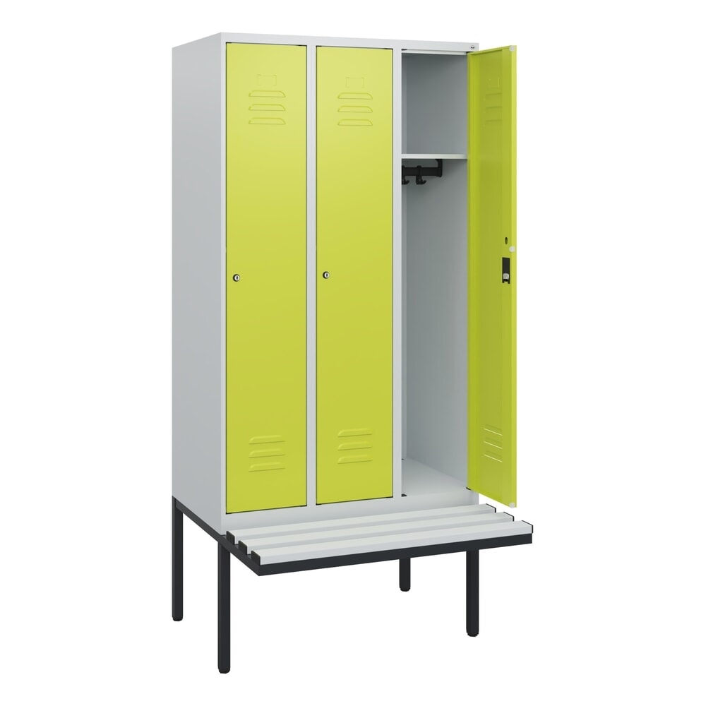 C+P Spind Classic PLUS, 3 Abteile, HxBxT 1.950 x 900 x 815 mm, Zylinderschloss, auskragende Bank aus Kunststoff, lichtgrau, clowngrün