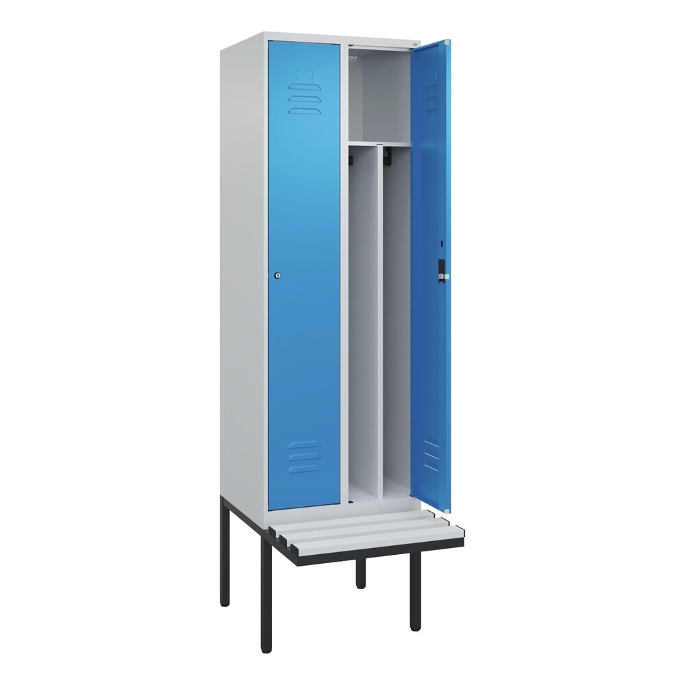C+P Spind Classic PLUS, 2 Abteile, Trennwand, HxBxT 2.120 x 600 x 815 mm, Zylinderschloss, auskragende Bank aus Kunststoff, lichtgrau, lichtblau