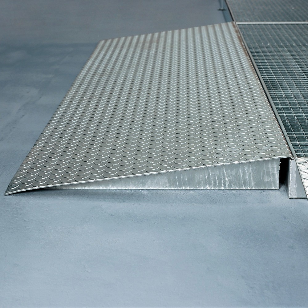 Auffahrrampe für SAFE Flach-Auffangwanne aus Stahl, BxL 2.470 x 850 mm