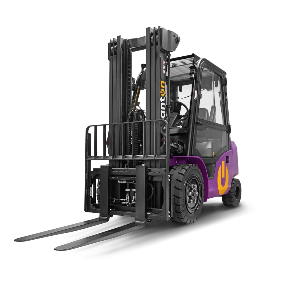 AntOn by Jungheinrich™ Elektro-Stapler CBH 3.5 mit Dreifach-Teleskop-Hubgerüst, Hubhöhe 4800 mm, Tragfähigkeit 3500 kg, Wetterschutzkabine Comfort, inklusive externem Ladegerät 80 V, 100 A, CEE, 5-pin